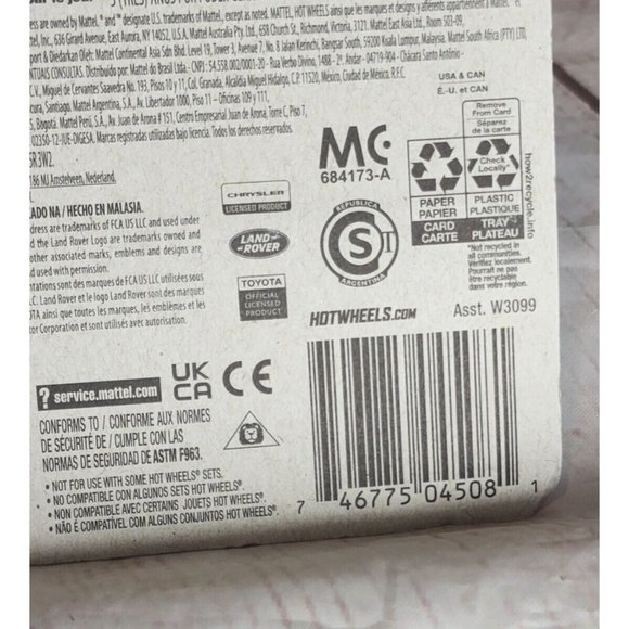 Chrysler Pacifica - Hot Wheels Holiday Mix 2022 - 1/5 Ice Rally Mattel Die-cast - Picture 16 of 16